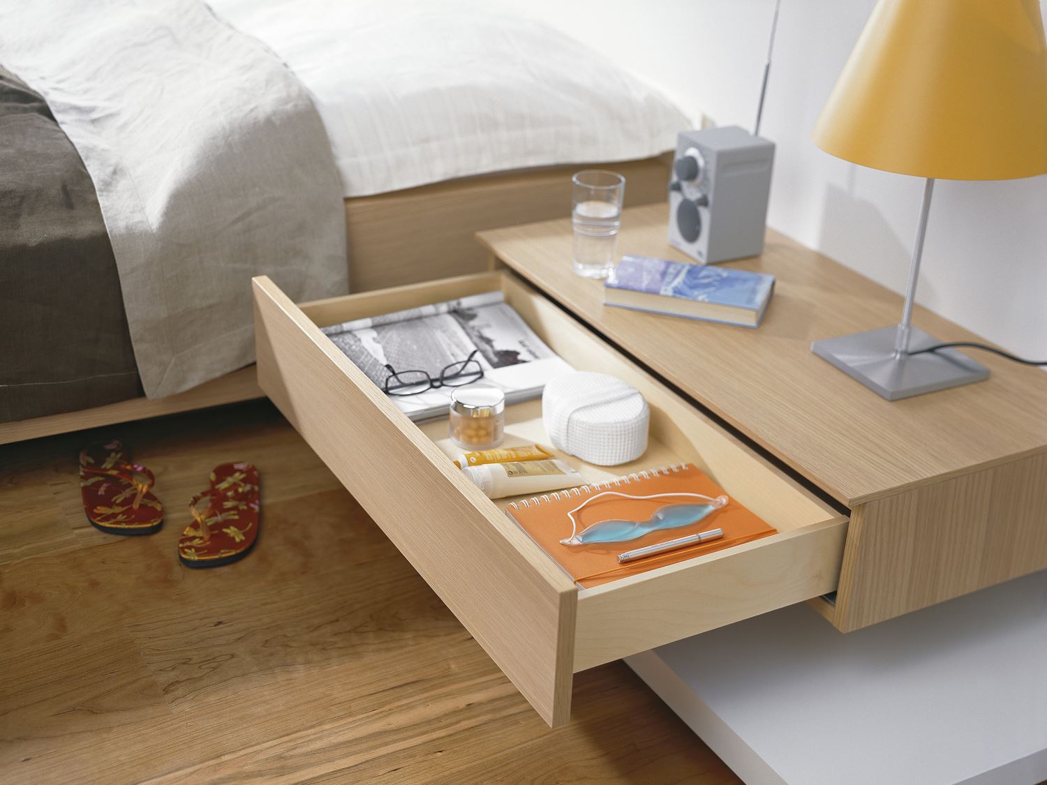 blum 全開緩衝木抽滑軌 560F